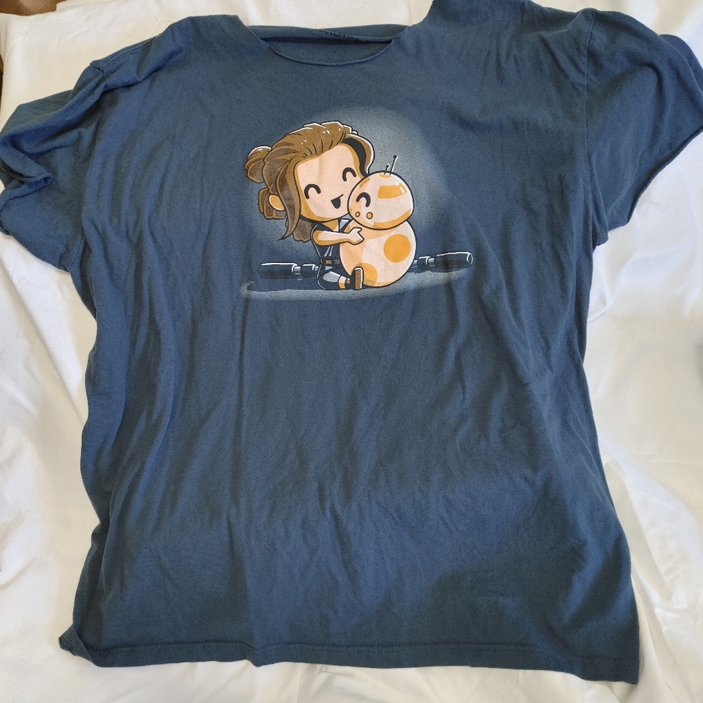 Adorable BB8/Rey Tee!